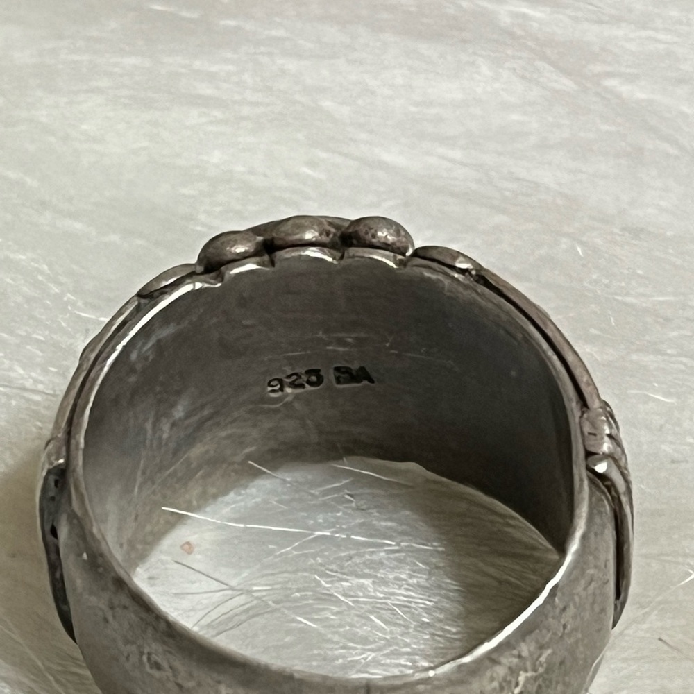 Silver 925 Ring with Green Stone - Picture 6 of 12